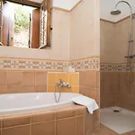 Hotel La Capitelle 3*